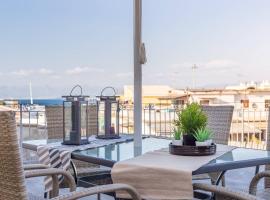 Spacious Maisonette - Roof Top View of Corfu Port, hotel in Mantoúkion