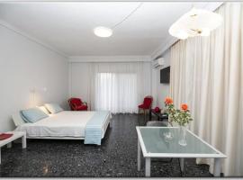 Anni's apartments 50m from the beach, hotel in Agia Triada