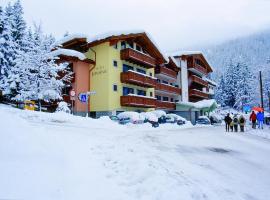 Hotel Bonapace ***S, hotell i Madonna di Campiglio