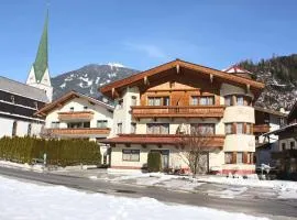 Apartment in Kaltenbach near Ski Lift