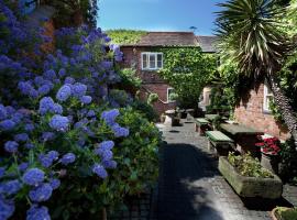 The Greyhound Coaching Inn, hôtel à Lutterworth