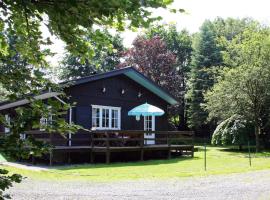 Chalet in Forested Sourbrodt, hotel v destinaci Sourbrodt