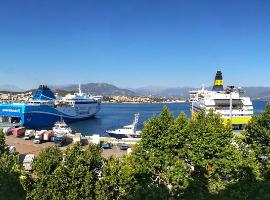 Hotel le Dauphin, hotel di Ajaccio