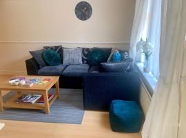 Be My Guest Liverpool - Ground Floor Apartment with Parking, hotel con campo de golf en Liverpool