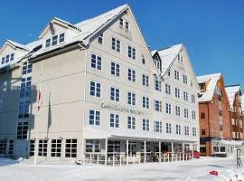 Home Hotel With、にあるトロムソ・ラングネス空港 - TOSの周辺ホテル