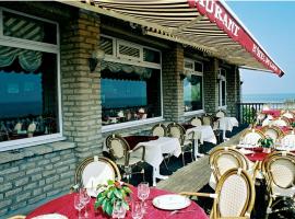 Logis Hotel Du Casino Restaurant Le Mathelia, hotel in Vierville-sur-Mer