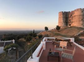 The Place at Evoramonte, bed and breakfast en Évora Monte