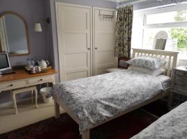 UPTHEDOWNS B&B – hotel w mieście Sevenoaks