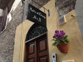B&B Notti d'Oriente, hotel v destinaci Sutri