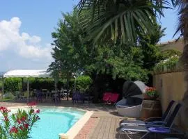 Le Jardin d'Ivana Chambres d'hôtes B&B avec Piscine chauffée