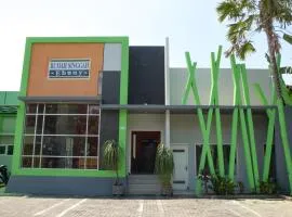 RedDoorz Syariah near Balai Kota Probolinggo 2