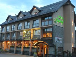 Hotel Jägerhof, hotel amb aparcament a Weibersbrunn