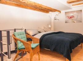 Stylish Apartment with Castle View & Free Parking, hotel v Ľubľane