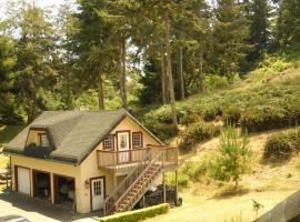 Ye Olde Danish Inn, hotel with parking in Ferndale