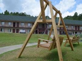 Ouachita Mountain Inn, vegahótel í Glenwood