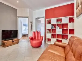 Vanchiglietta Colourful Apartment