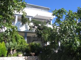 House Filomena, apartment in Rab