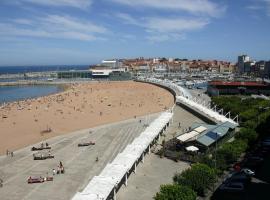 PRIMERA LÍNEA PLAYA+PARKING GRATIS, hotel v destinaci Gijón