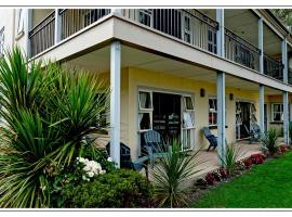 Lantern Court Motel, hotel in Reefton