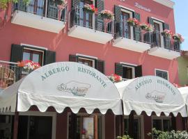 Hotel Silvestrino, hotel v Stintino