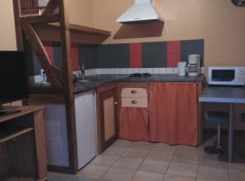 suite familiale 2 chambre – hotel w mieście Saint-Ouen-les-Vignes
