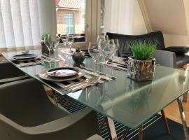 Fewo Backbord & Steuerbord Hooksiel, hotel v destinaci Hooksiel