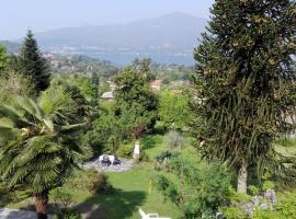 Panorama sul lago, hotel v destinaci Porto Valtravaglia