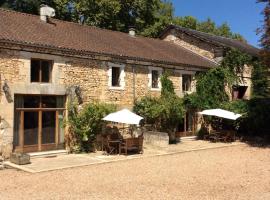Le Chai Gite, hotel in Saint-Pierre-de-Côle