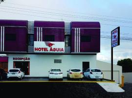 Hotel Águia – hotel w mieście Teixeira de Freitas