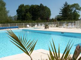 Camping La Verte Prairie, hotel en Forest-Montiers