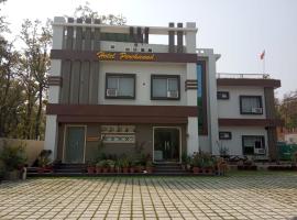 Hotel Perchwood, hotel in Rithaura