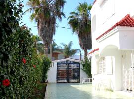 Votre Maison de vacances en bord de mer - Harhoura, hotell i Rabat