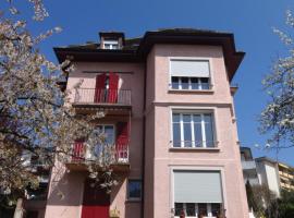 Chambres meublées Prilly - Lausanne, bed and breakfast en Prilly