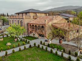 Chateau ikalto, hotel cerca de Monasterio de Akhali Shuamta, Ikalto