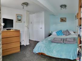 Garden Apartment, hotel perto de Hedgehog Hospital, Newton Abbot