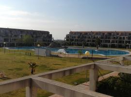 Panorámica Golf San Jordi: San Jorge'de bir otoparklı otel