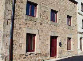 La casa de la Petra, country house in Quintanar de la Sierra