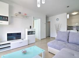 Apartment Waves-Villa Sunce, hotel di Senj