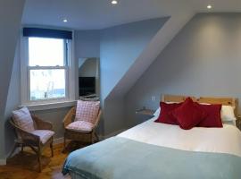 Falcon Crest Guest House, bed and breakfast en Edimburgo