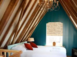 Villa Voc-Huys by Interhome, luxusní hotel v destinaci Enkhuizen