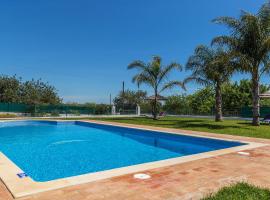 Villa Das Amendoeiras by Interhome, ξενοδοχείο σε Estevais