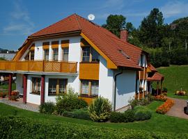 Pension B&B, מלון בוורצ'לאבי
