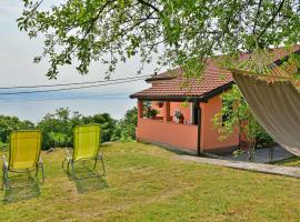 Holiday Home Tanja by Interhome、Dobrećのホテル