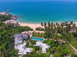 Calamansi Cove Villas, hotell i Balapitiya