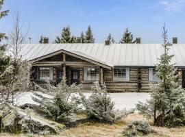 Holiday Home Revontuli 2 by Interhome, three-star hotel in Syöte