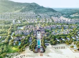 Hua Run Shi Mei Bay Hotel, hotel in Wanning