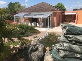 Chambres d'H&ocirc;tes La Coloniale, wellness hotel v destinaci Varetz