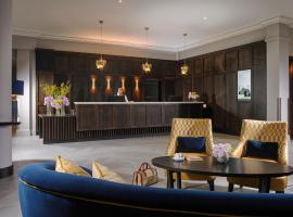 Carrigaline Court Hotel & Leisure Centre, hotel in Cork