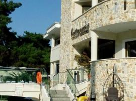 Hatzoudis Luxury Suites