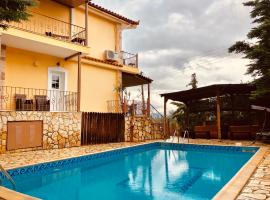 Villa Saron, hotel with parking in Korinthos